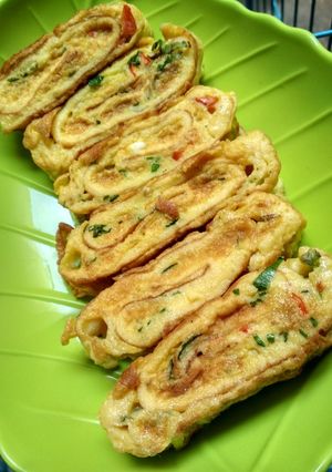 Foto resep Telur dadar gulung + keju parut #gurih #sehat