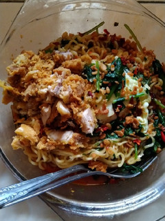 Foto resep Mie Nyemek Ayam Geprek Simple