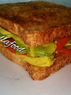 A picture of Simple sandwich #Eldybreakfastcontest.