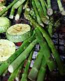 Espárragos y zapallitos a la parrilla