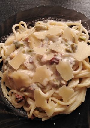 O poză a rețetei Spaghete cu fistic și gorgonzola.