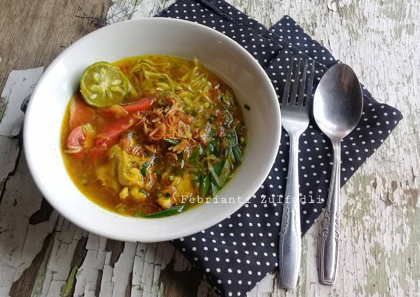 Soto ayam kuning