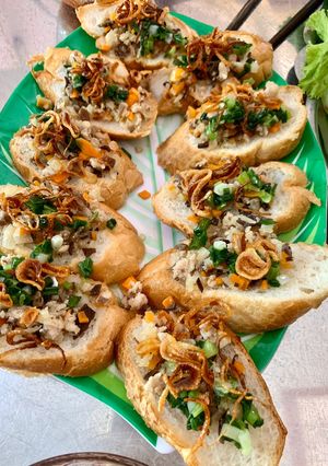 Hình của món Bánh mì hấp.