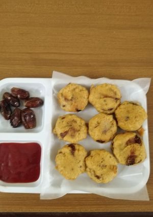 A picture of Aloo pakora tikki.
