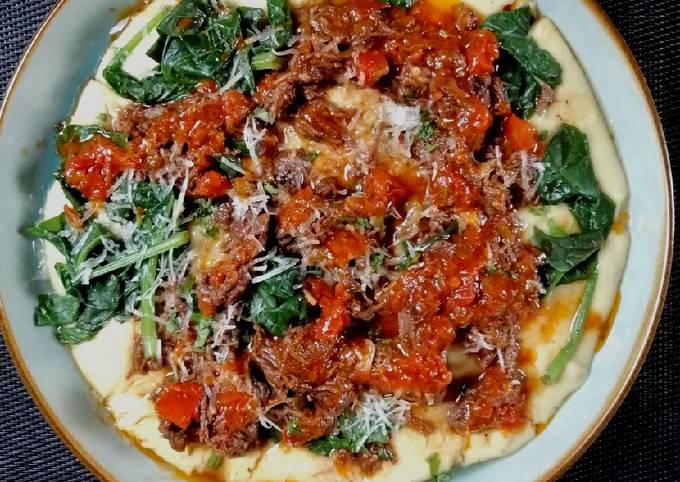 Recipe of Super Quick Homemade Beef brisket ragu with savoury semolina and wilted spinach