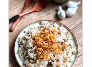 Hình của món Tuần 1: Xôi chim bồ câu nấu bằng nồi cơm điện.