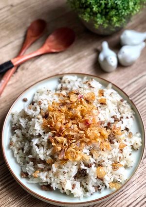 Hình của món Tuần 1: Xôi chim bồ câu nấu bằng nồi cơm điện.
