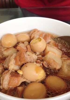 Hình của món Thịt kho tàu chuẩn vị cho nàng dâu mới.