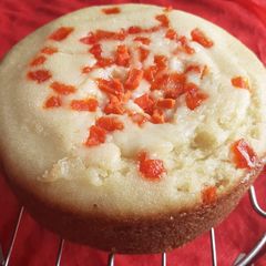 A picture of Sooji Cake.