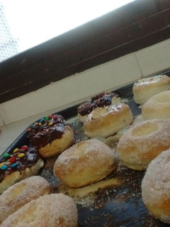 Una foto de Donas fáciles y riquísimas!