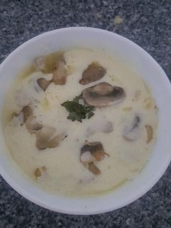 صورة لوصفة شوربه مشروم (فطر) بالكريمه