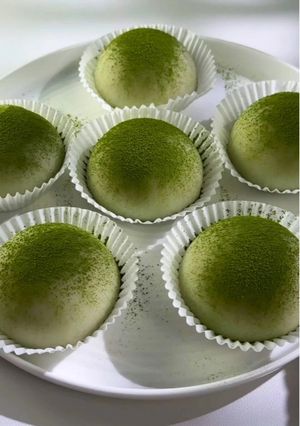 A picture of Matcha Ice Cream Mochi (抹茶冰淇淋麻薯).