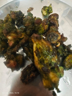 கிரீன் சில்லி சிக்கன்(green chilly chicken recipe in tamil) செய்முறை முக்கிய புகைப்படம்