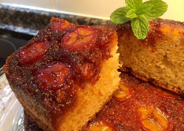 Bizcocho con plátano caramelizado