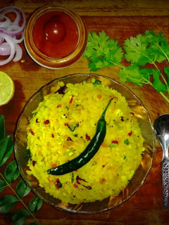 A picture of Kanda poha.