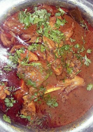 A picture of Chicken lemon gravy.