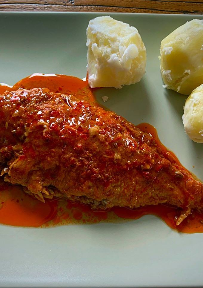 Una foto de Pescado en mojo hervido