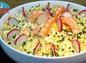 Foto principal de Ensalada de Col o Repollo con gambas (Coleslaw)