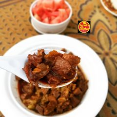 A picture of Extra spicy cow meat pepper soup.