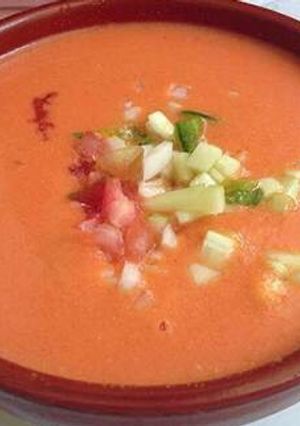Una foto de Gazpacho tradicional español