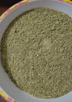 கருவேப்பிலை இட்லி பொடி (Karuveppilai idli podi recipe in tamil) செய்முறை முக்கிய புகைப்படம்