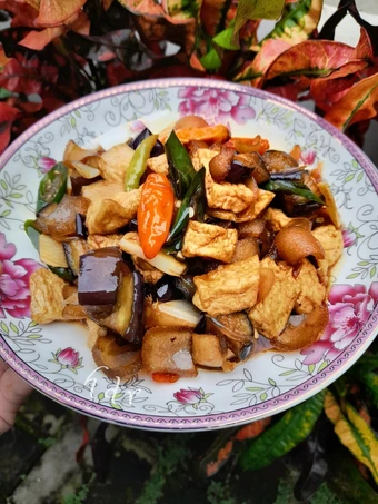 Cara Mudah Menyiapkan Resep Tumis kikil tahu dan terong yang Uenak Anti Ribet, Bikin Ngiler