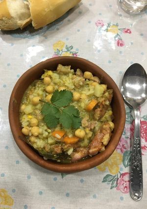 Una foto de Guiso de garbanzos potente