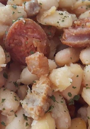Foto principal de Judías con panceta y chorizo