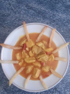 Una foto de Pollo en salsa