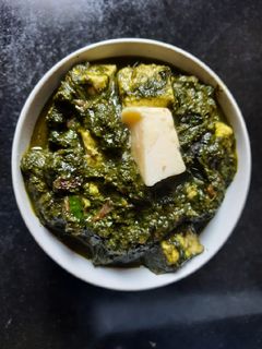 নিরামিষ পালং পনির (palak paneer recipe in Bengali) রেসিপির প্রধান ছবি