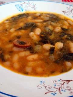 Foto principal de Alubias con espinacas y zanahoria