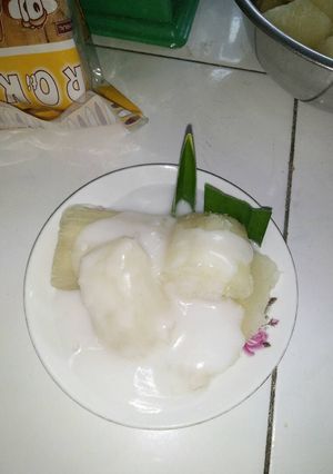 Foto resep Singkong rebus siram kuah santan a.k.a singkong thailand a.k.a menggale rebus siram kuah kental