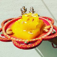 Karachi halwa A picture of Karachi halwa.