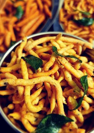 A picture of Sattur garlic, pepper karasev.