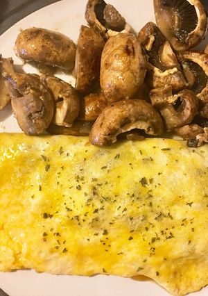 รูปของ Mushroom omelette with cheese (Breakfast)