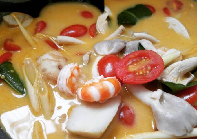 Easiest Way to Prepare Any-night-of-the-week Thai Tom Yum Goong Soup 冬陰功湯