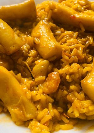 Una foto de Arroz con potón y gambas!