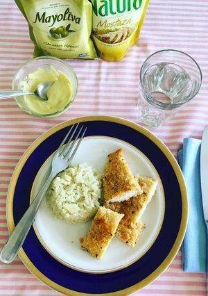 Una foto de Pescado con verdura y Salsa Remoulade