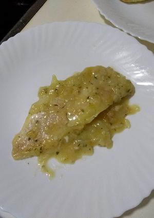 Una foto de Merluza en salsa de cebolla (a mi manera)