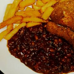 A picture of Tex's Killer Baked Beans in Tomato Sauce 🍲🍅.