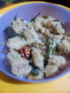 அரிசி அரைத்த உப்புமா (Arisi araitha upma recipe in tamil) செய்முறை முக்கிய புகைப்படம்