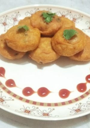 A picture of Aloo chop.