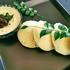A picture of Rava Idlis With Coconut Chutney.
