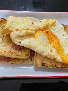 Foto resep Midnight Snack : Roti Kornet Telur