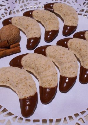 Fújott diós kiflik recept fotója