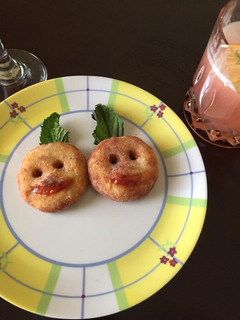 A picture of Potatoes smiles.