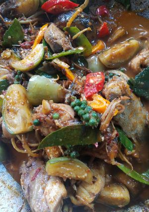 รูปของ ผัดพริกปลาดุกสด