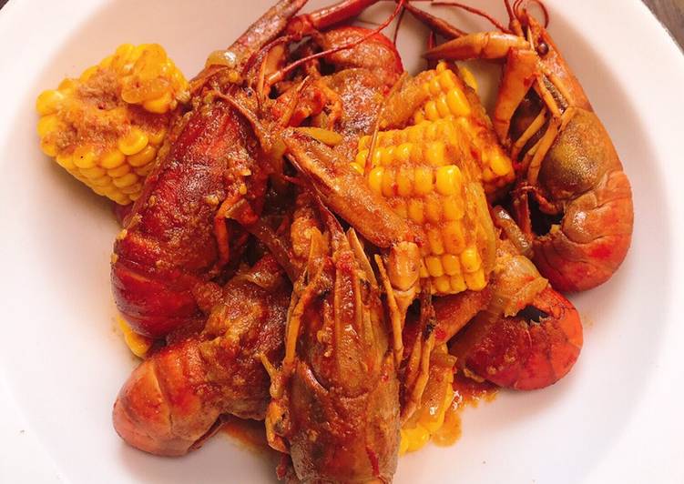 Baby Lobster Saus Padang