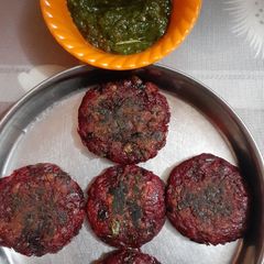 A picture of Beet Banana Tikki.