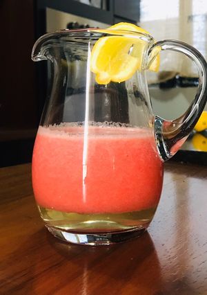 Una foto de Jugo de jitomate para el calor